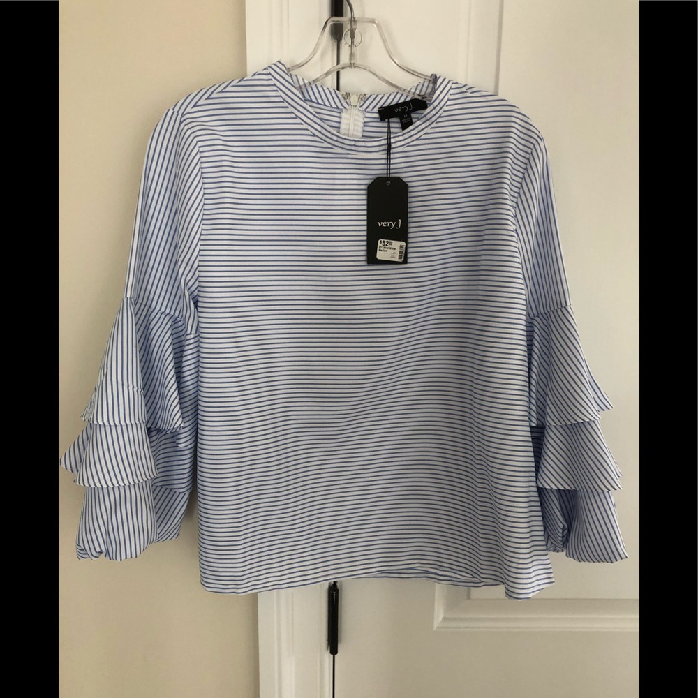 NWT Very J pinstripe ruffle sleeve top